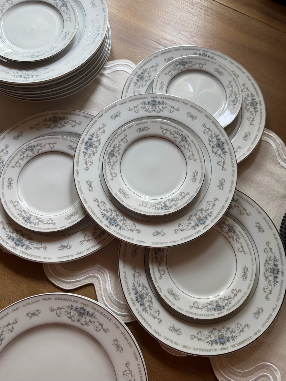 Set of 8 Vintage Wade Fine China of Japan Diane